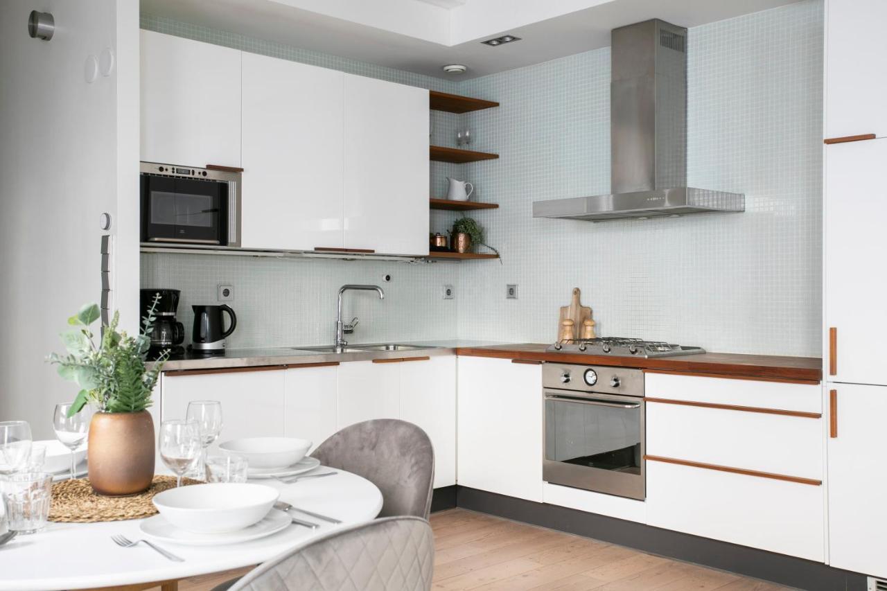 2Ndhomes Loft Apartment With Spa & Balcony By The White Church Helsingfors Exteriör bild