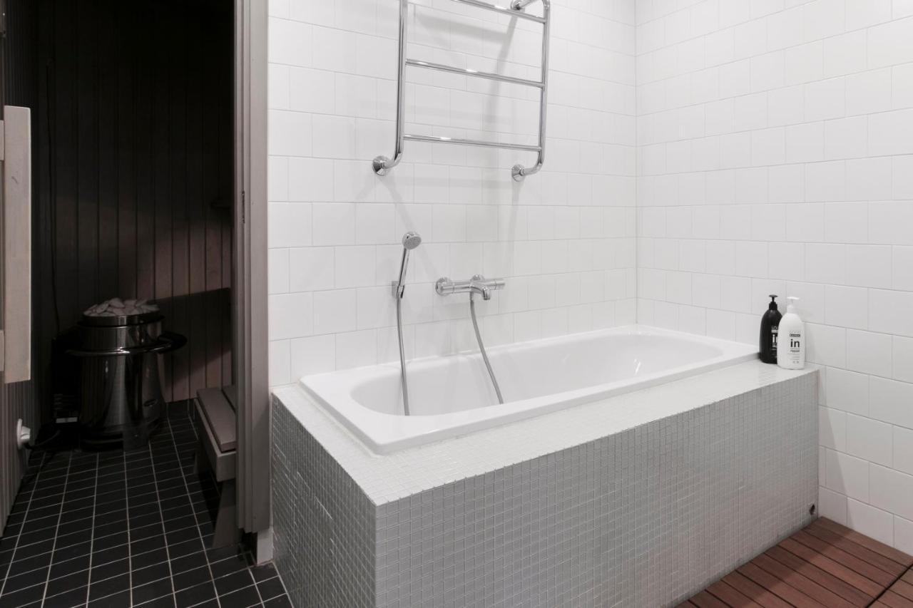 2Ndhomes Loft Apartment With Spa & Balcony By The White Church Helsingfors Exteriör bild